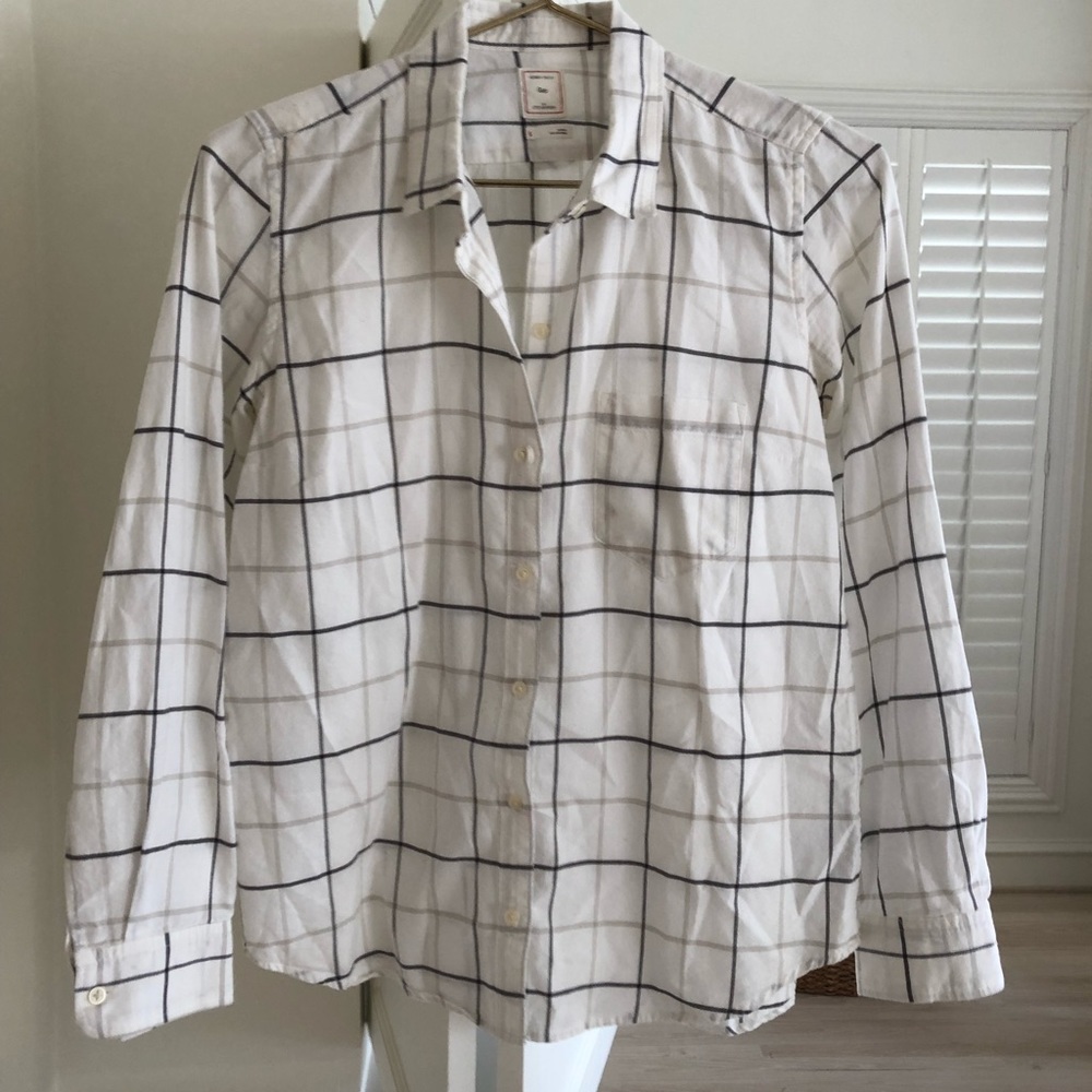 Classic button down - Picture 1 of 4